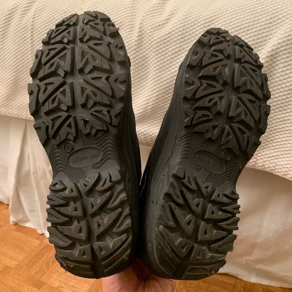 NEW. Warm Waterproof Winter Boots for Men - Picture 3 of 10